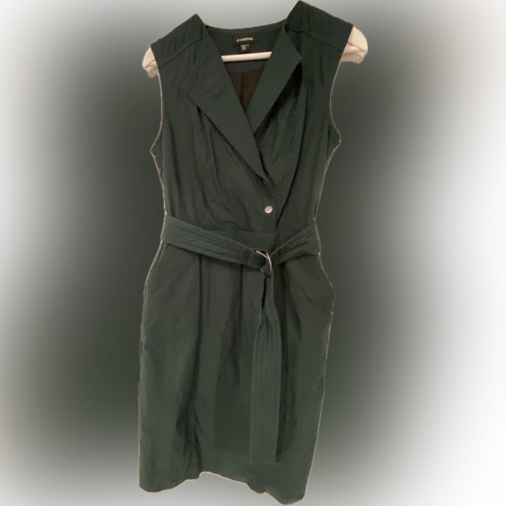 Le CHATEAU Dark Green Collared Cocktail Dress with pockets.